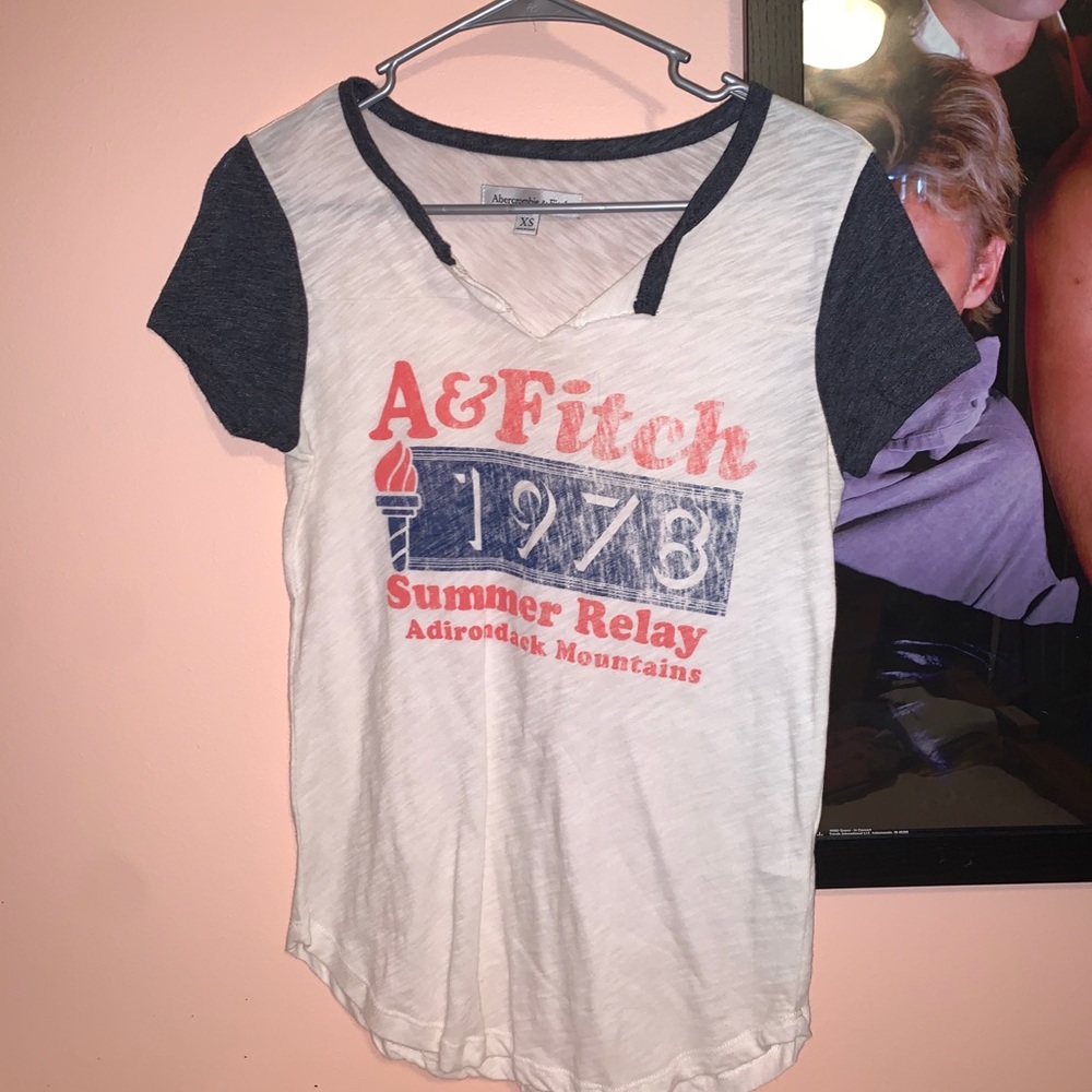 Abercrombie tee